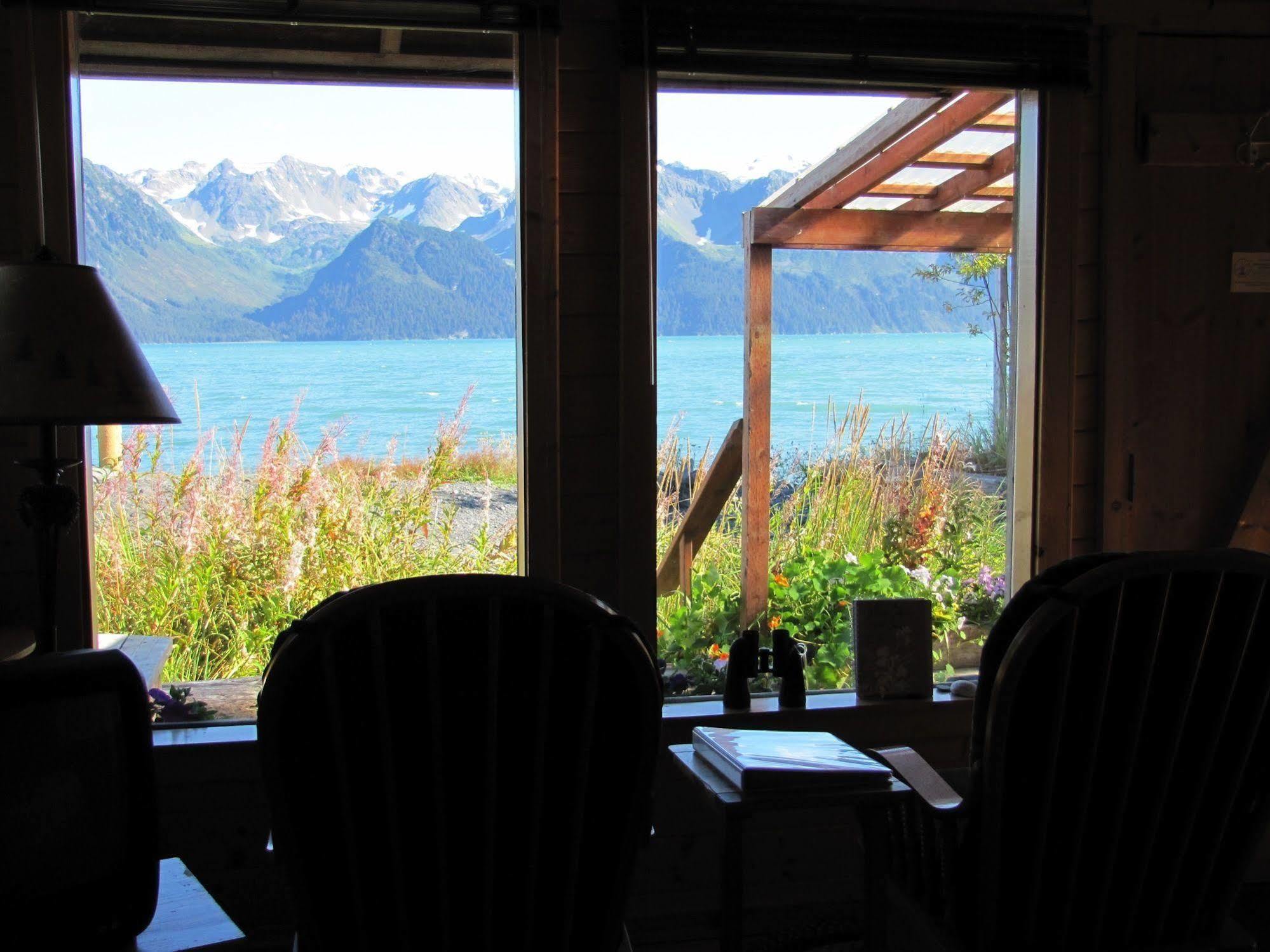 Resurrection Lodge On The Bay Seward Eksteriør bilde